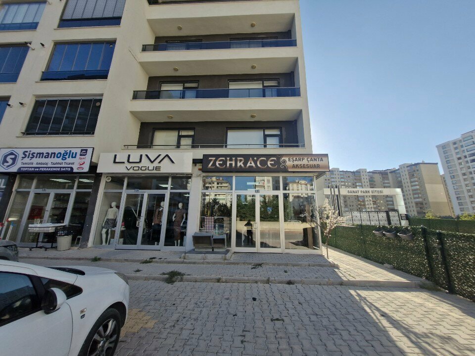 Clothing store Zehrace esarp, Konya, photo