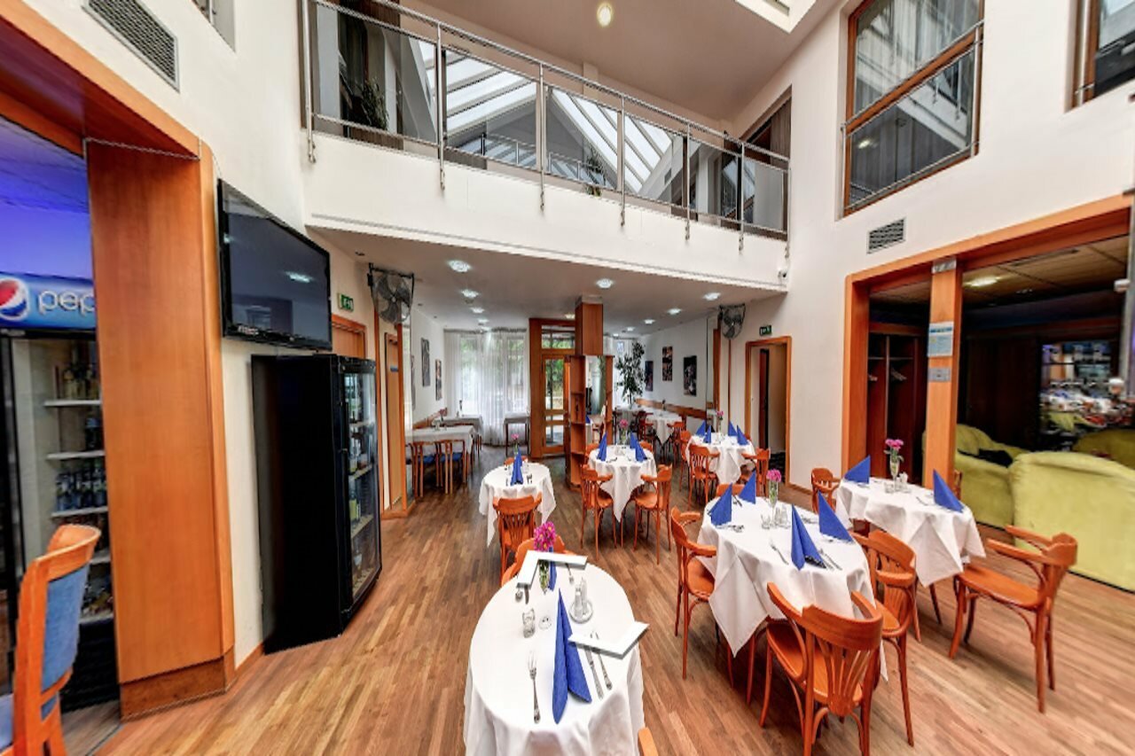 Фото Hotel Atrium