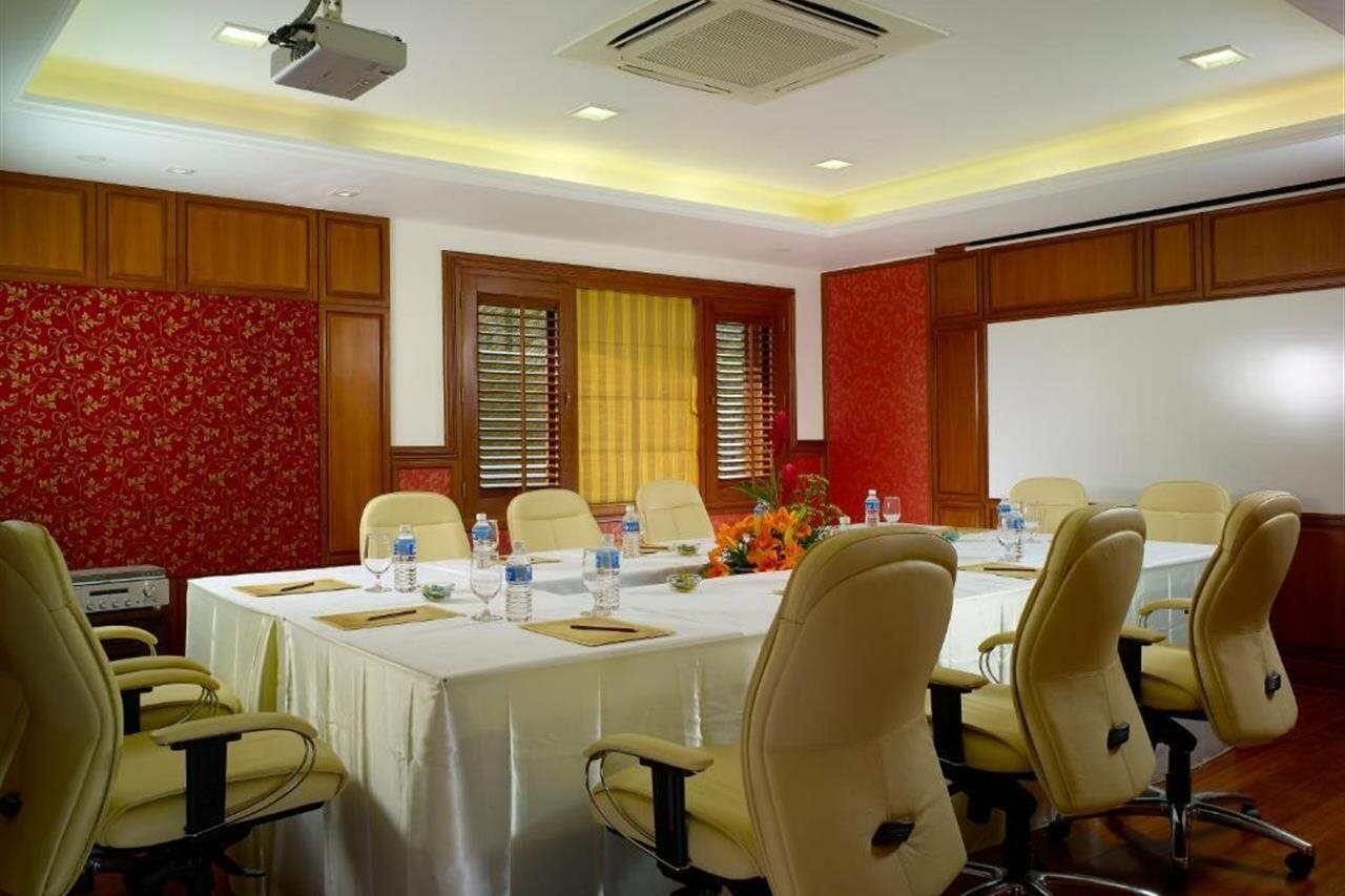 Фото The Paul Bangalore