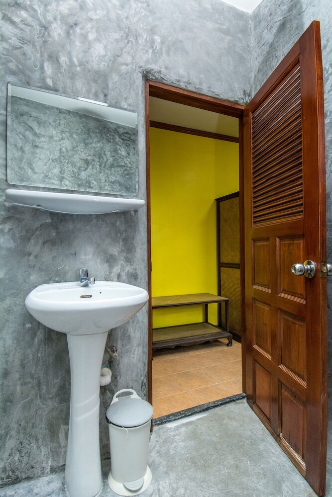 Фото Central Guesthouse