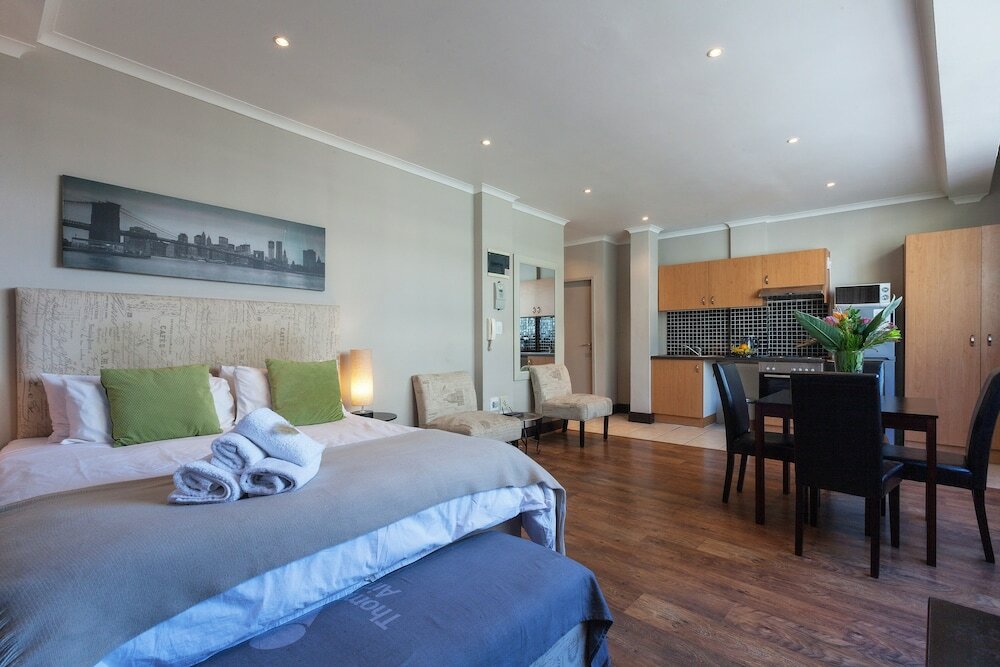 Фото The Square Apartments by Ctha