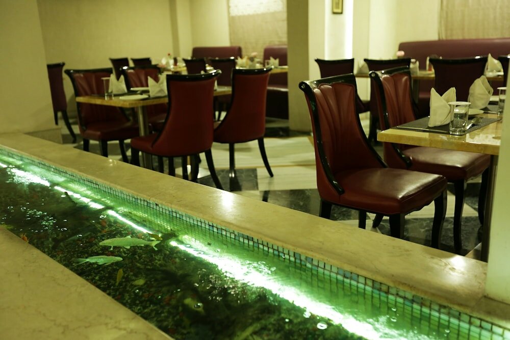 Фото Hotel D Courtyard