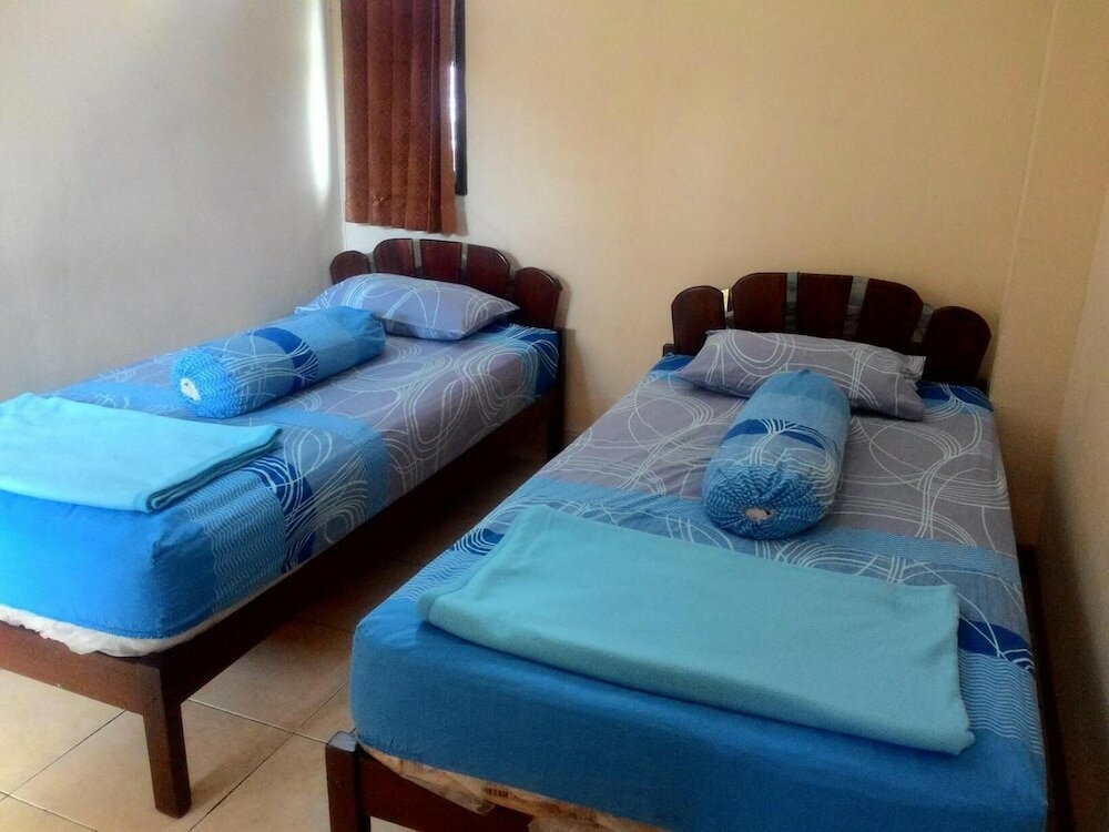 Фото Imam Bonjol Hostel