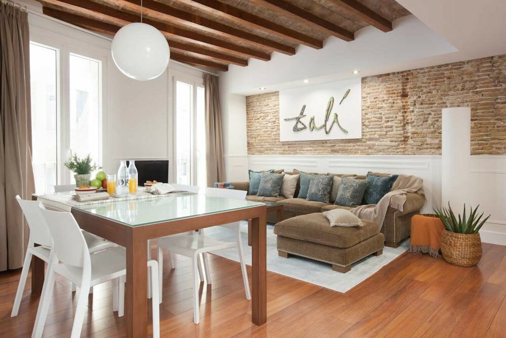 Фото Enjoybcn Dali Apartments