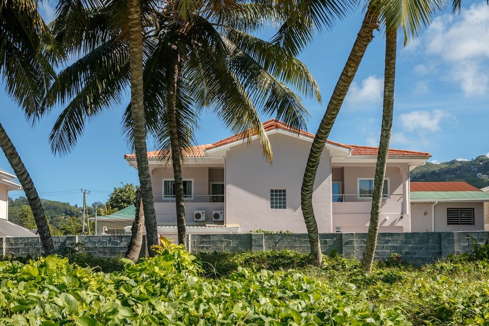 Фото Shanaz Beachside Retreat