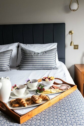 Гостиница Stirrups Hotel