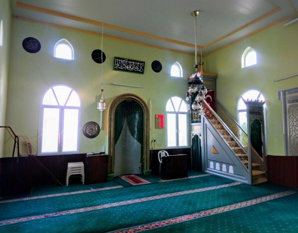 Mosque Hasseki Neighborhood Mosque, Karaburun, photo