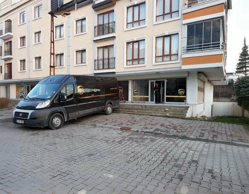 Freight forwarding UPS Cargo, Batman, photo