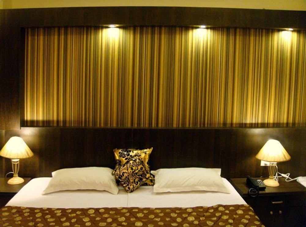 Фото Hotel Cj International