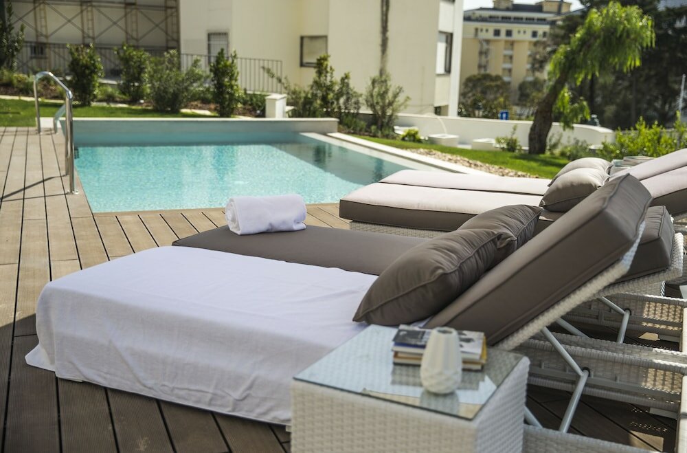 Фото Somewhere Estoril Guesthouse