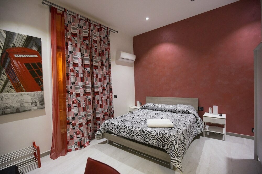 Hotel B&b Madison, Naples, photo