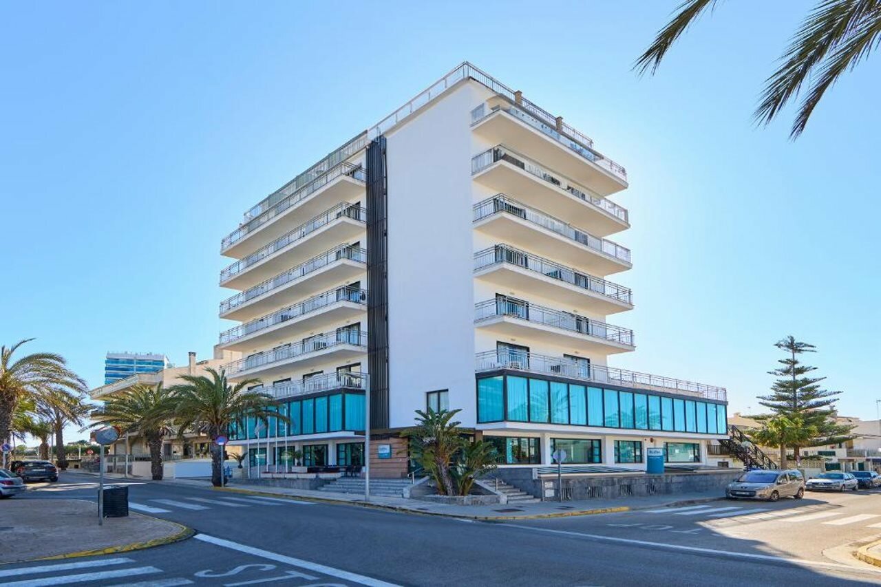 Фото отеля 1