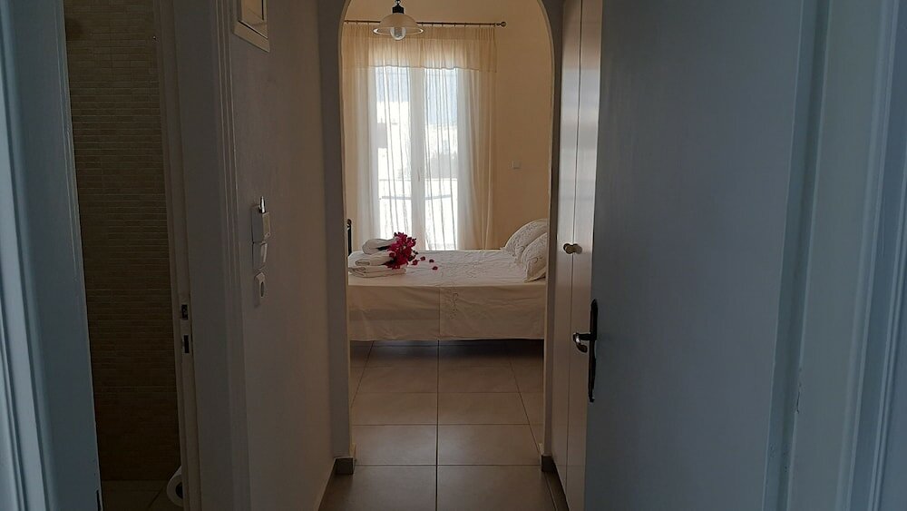 Фото Agia Anna Hotel