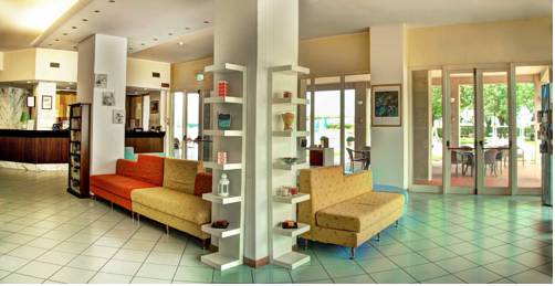 Фото Hotel St. Gregory Park