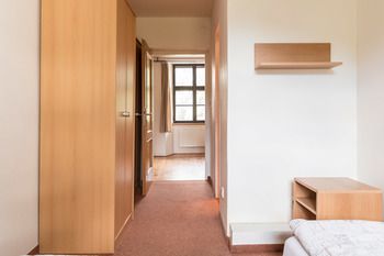 Фото Outline B& x26; B Jiricna