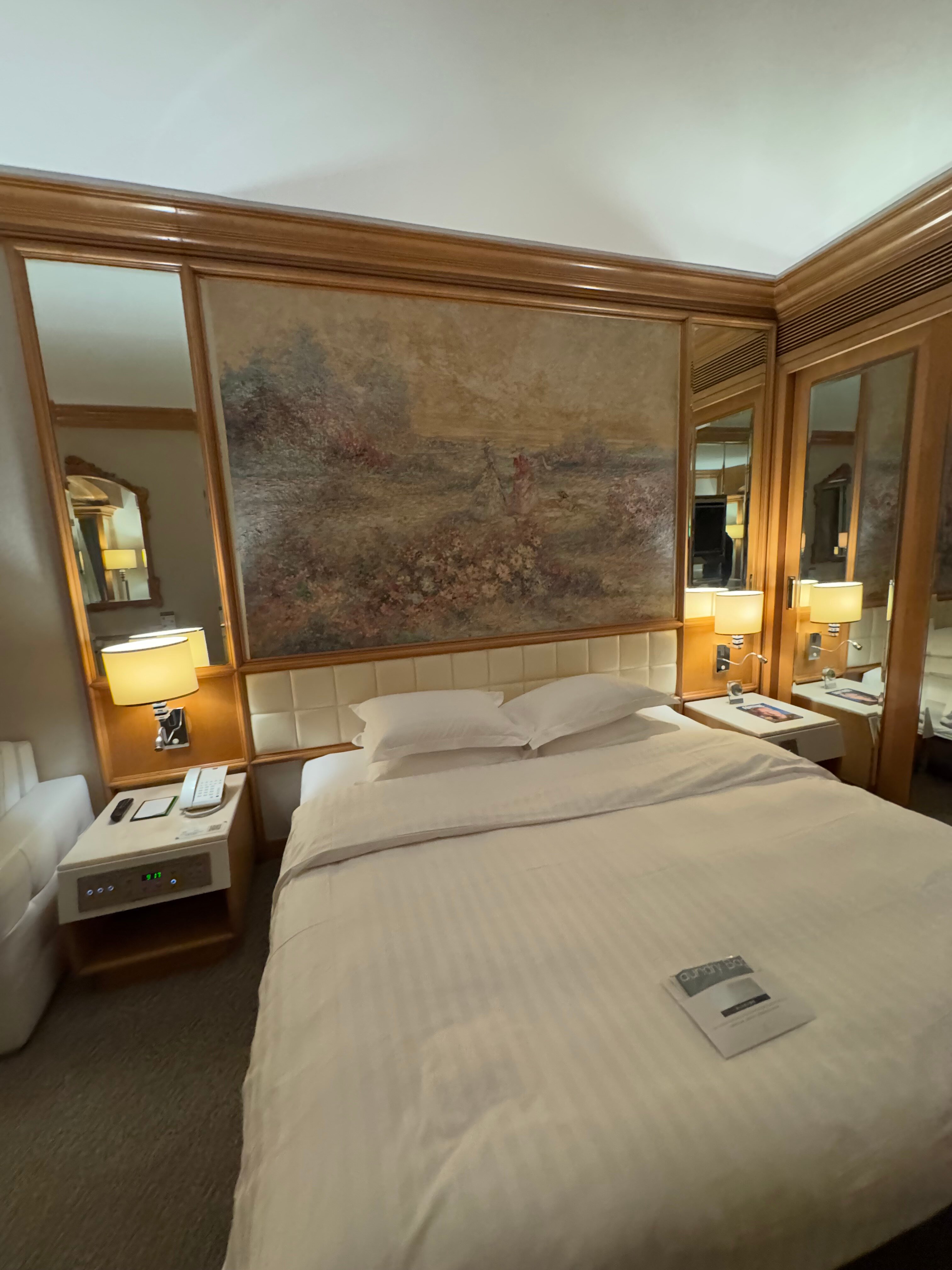 Фото Regal Hongkong Hotel