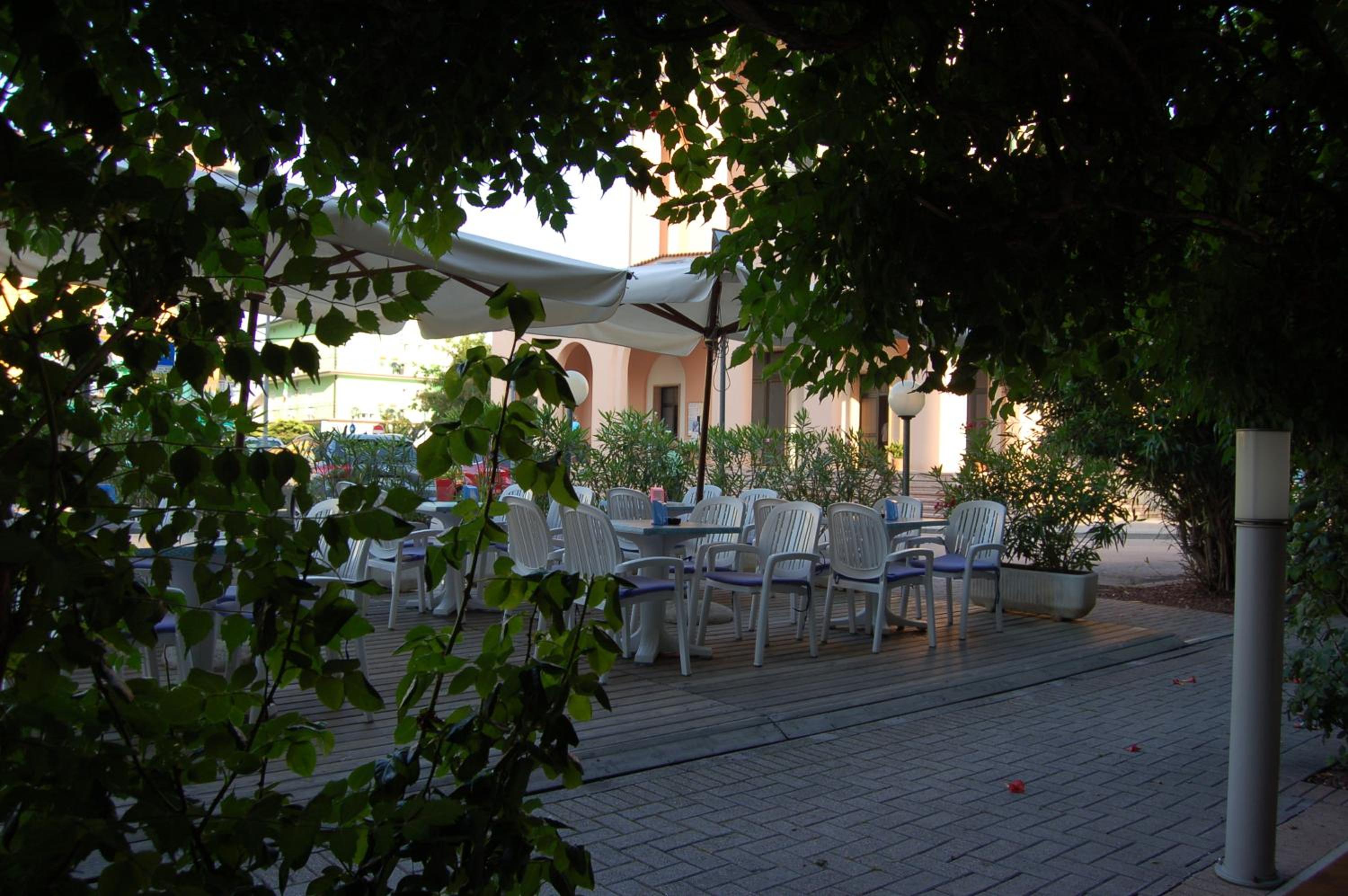 Фото Wally Hotel