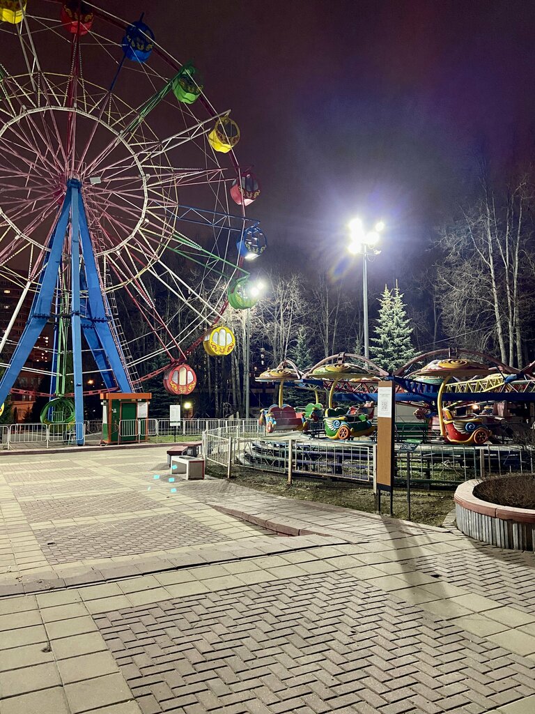 Parque de atracciones Колесо обозрения Видное, , foto