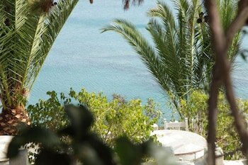 Фото Elena's Beach Garden by Estia