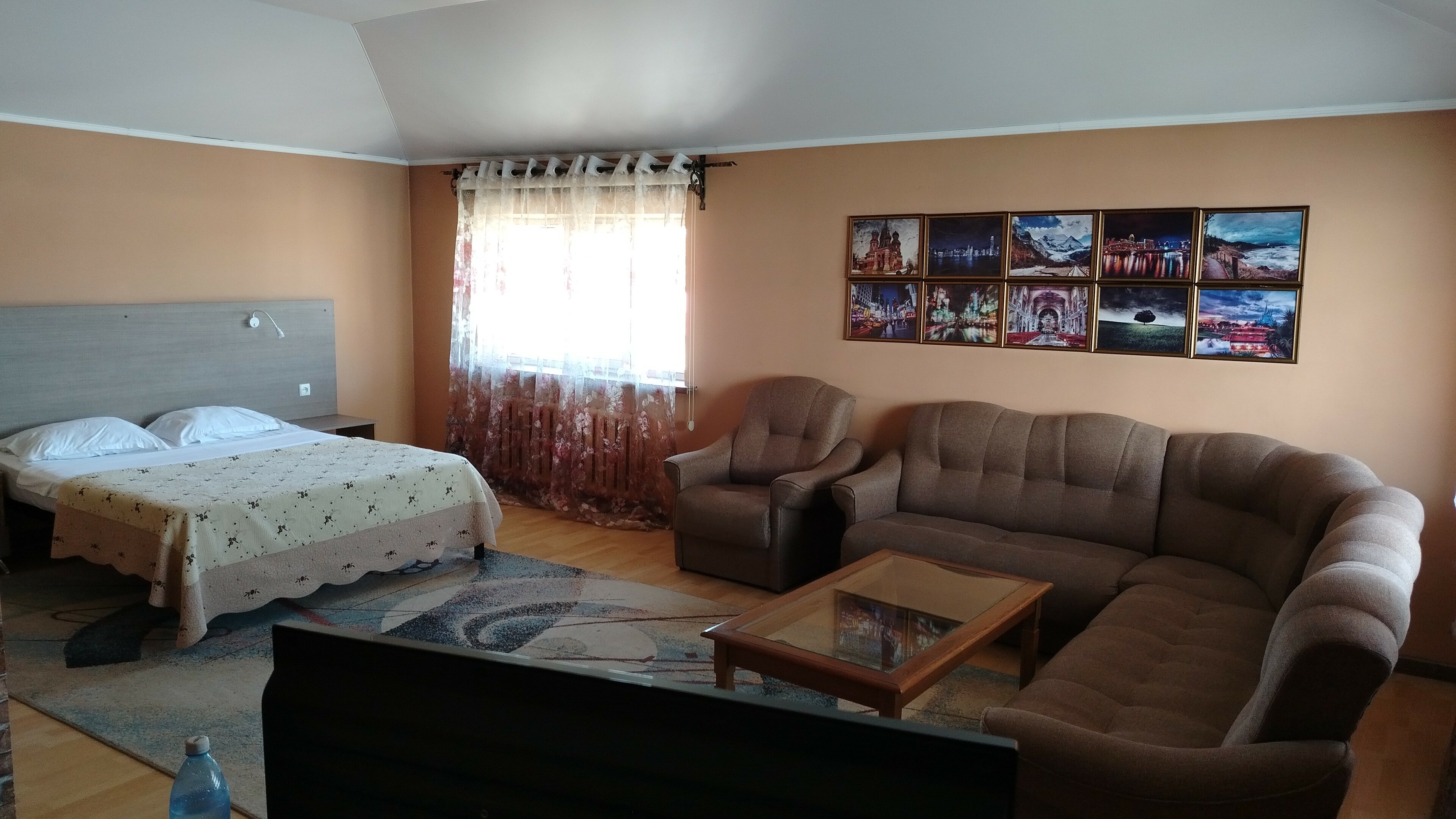 Фото Флагман