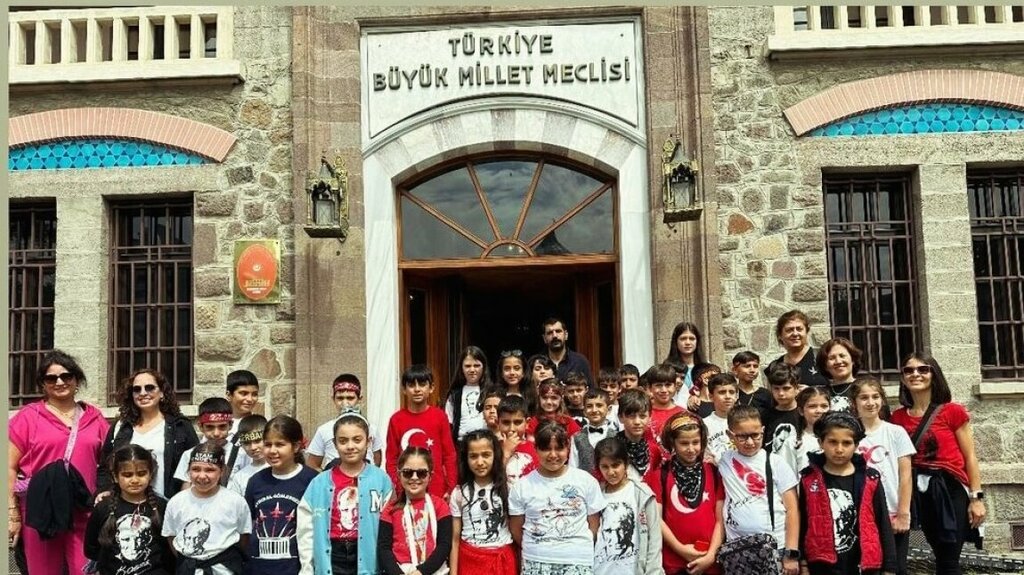 Primary school Gazi Primary School, Torbali, photo