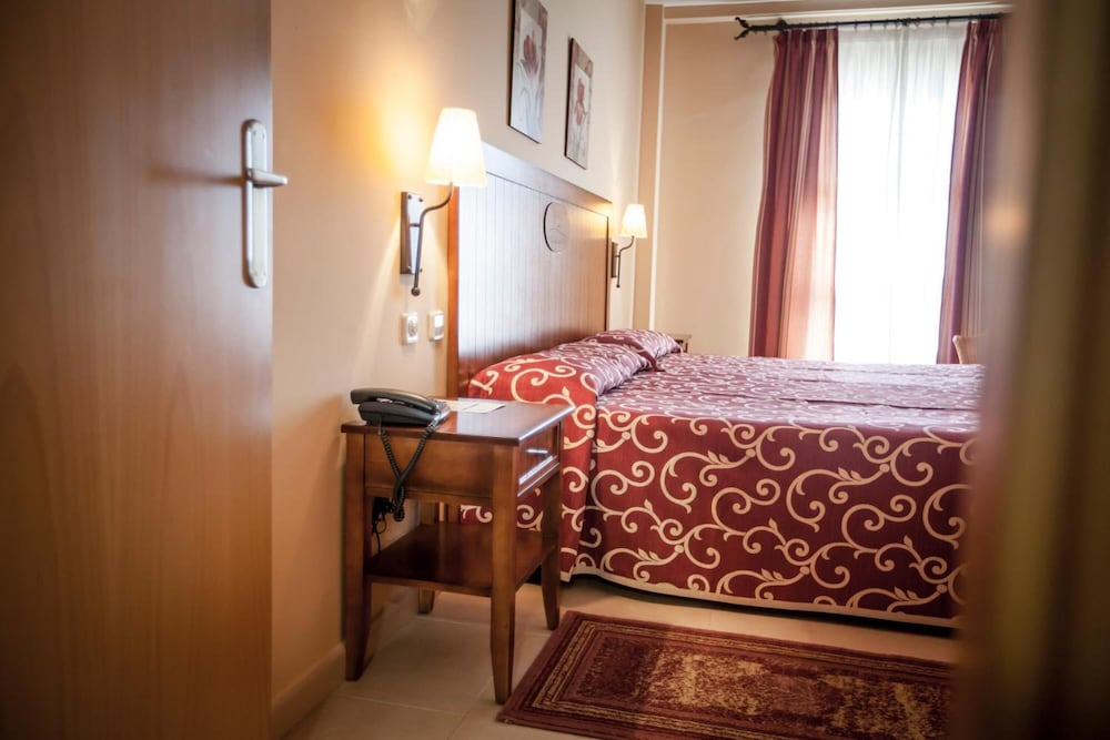 Фото Gran Hotel Ciudad Del Sur