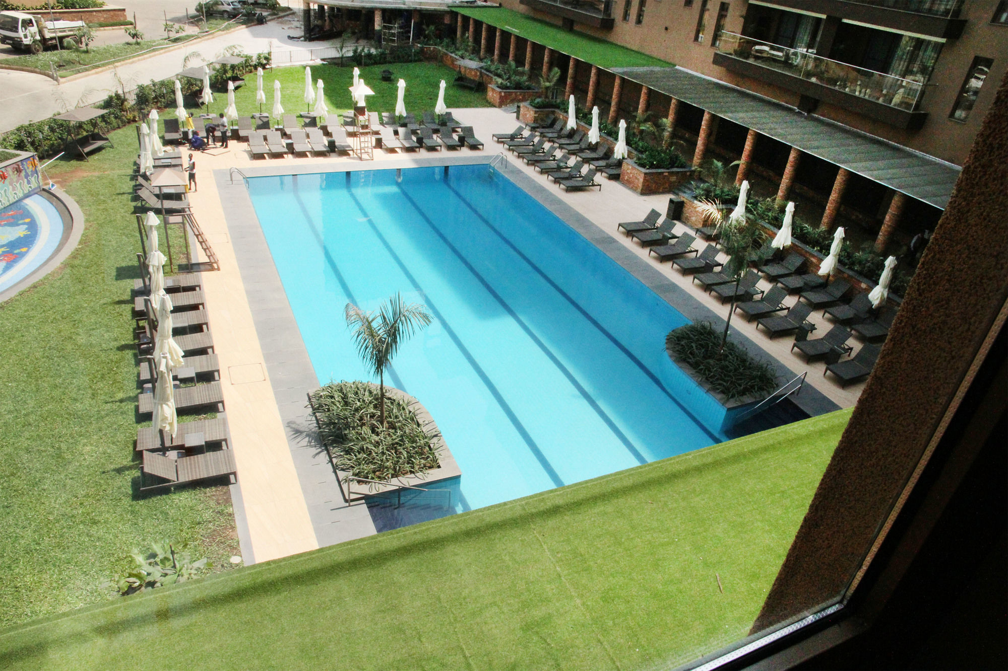 Фото Speke Apartments Wampewo