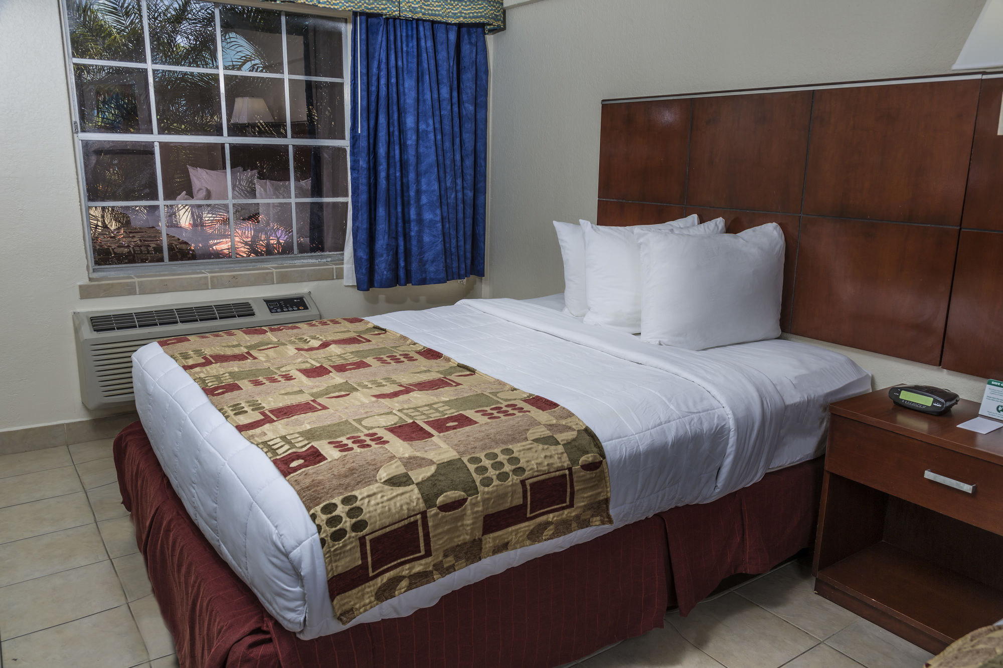 Фото Flamingo Express Hotel