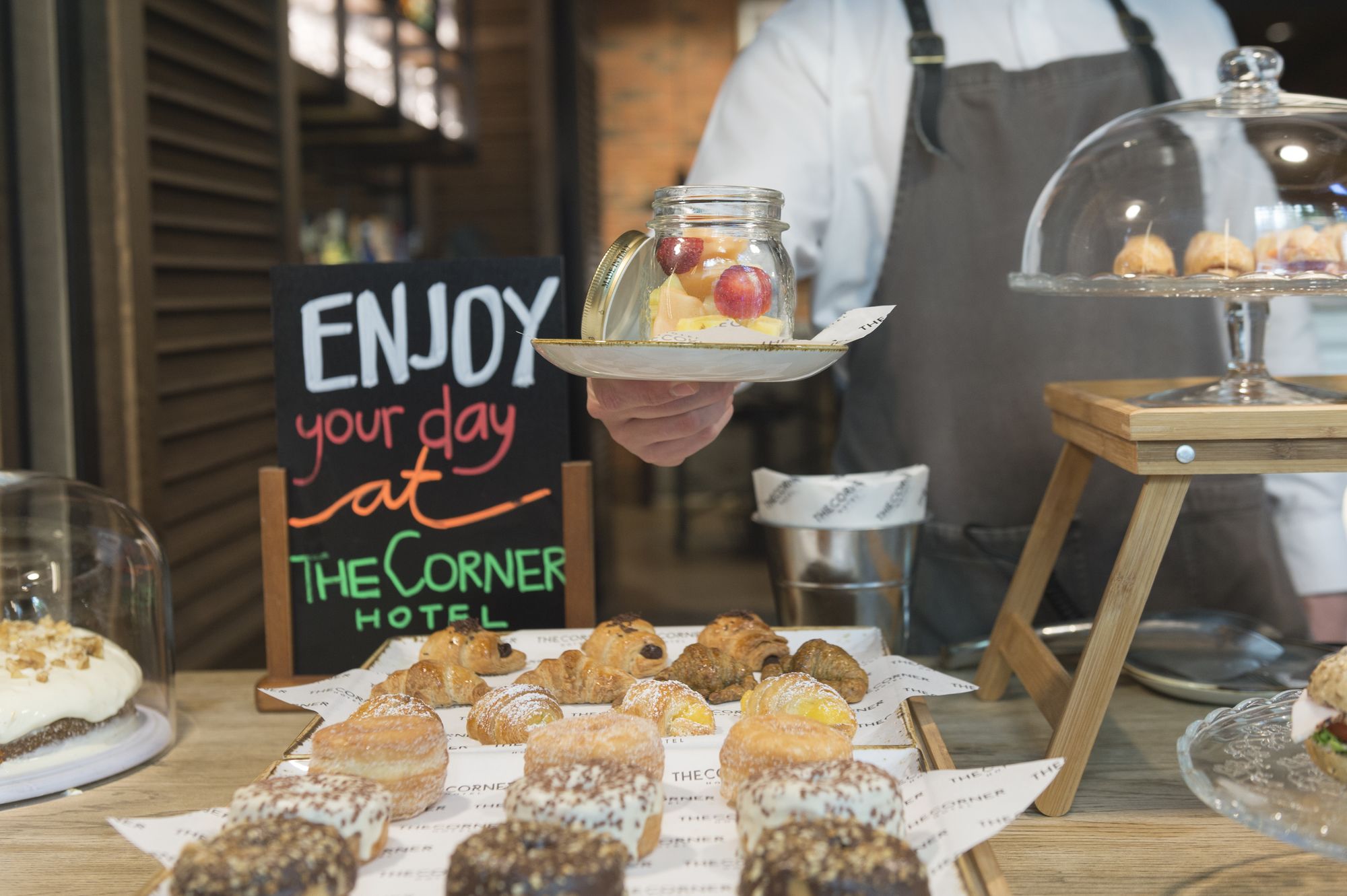 Фото The Corner Hotel