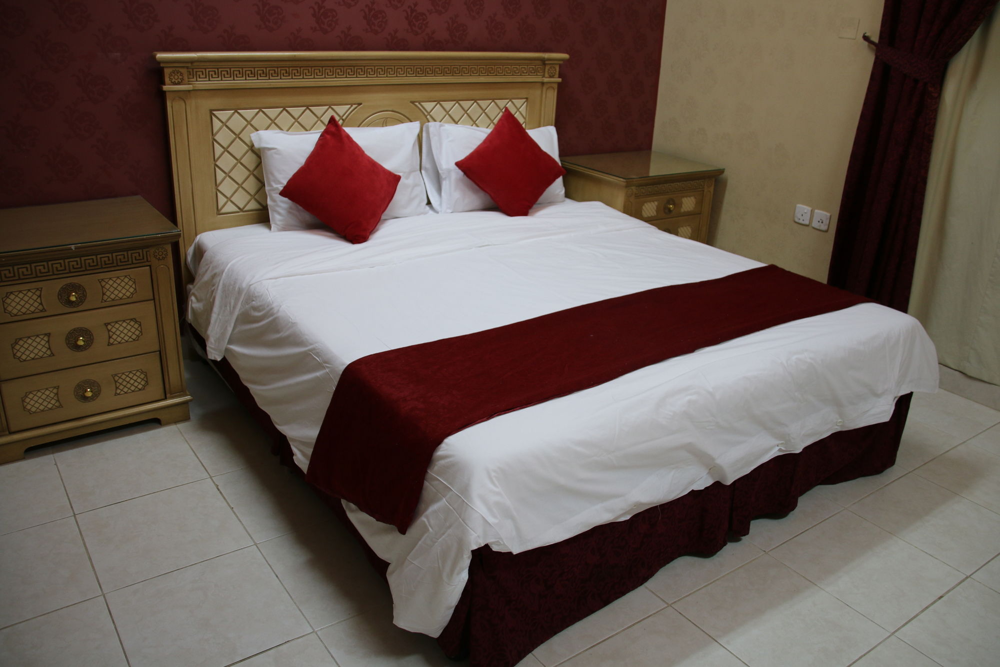 Фото Dorar Darea Hotel Apartments - Al Mughrizat