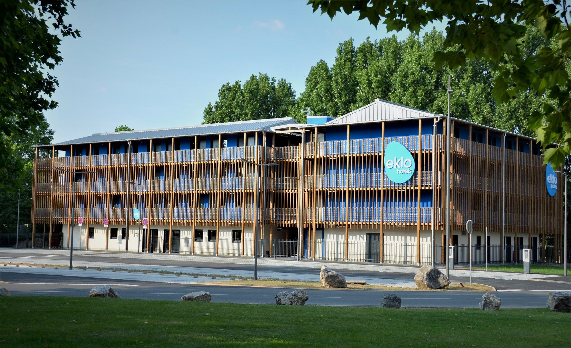 Фото Eklo Hotels Lille