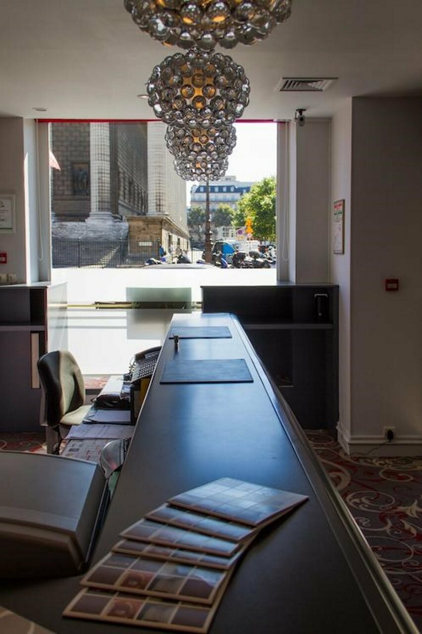 Фото Madeleine Plaza