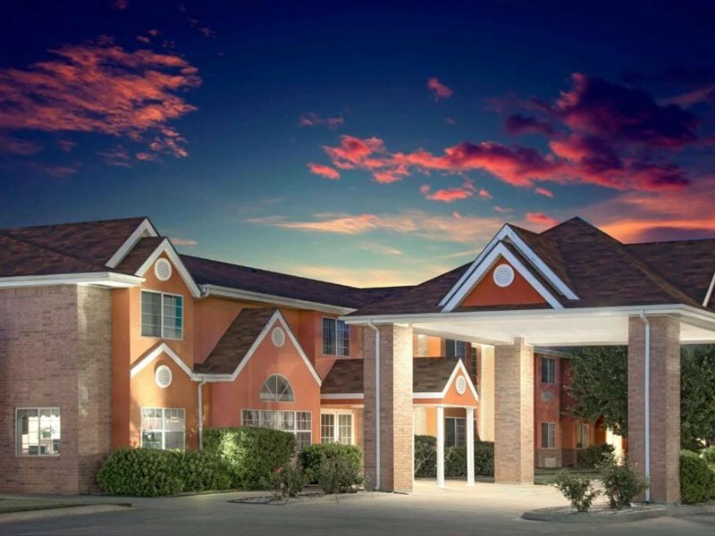 Фото Microtel Inn & Suites by Wyndham Amarillo