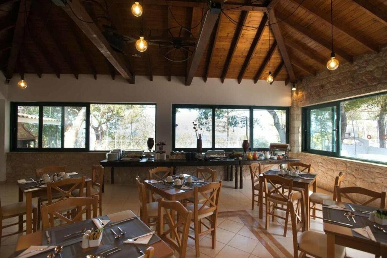 Фото Akra Morea Hotel & Residences