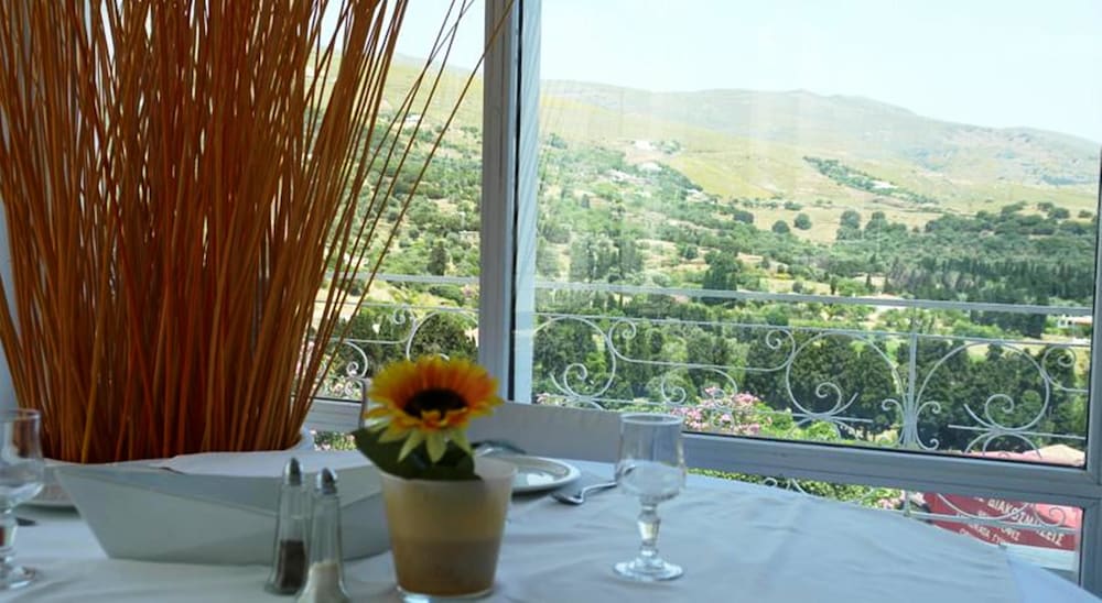 Фото Paradise Art Hotel