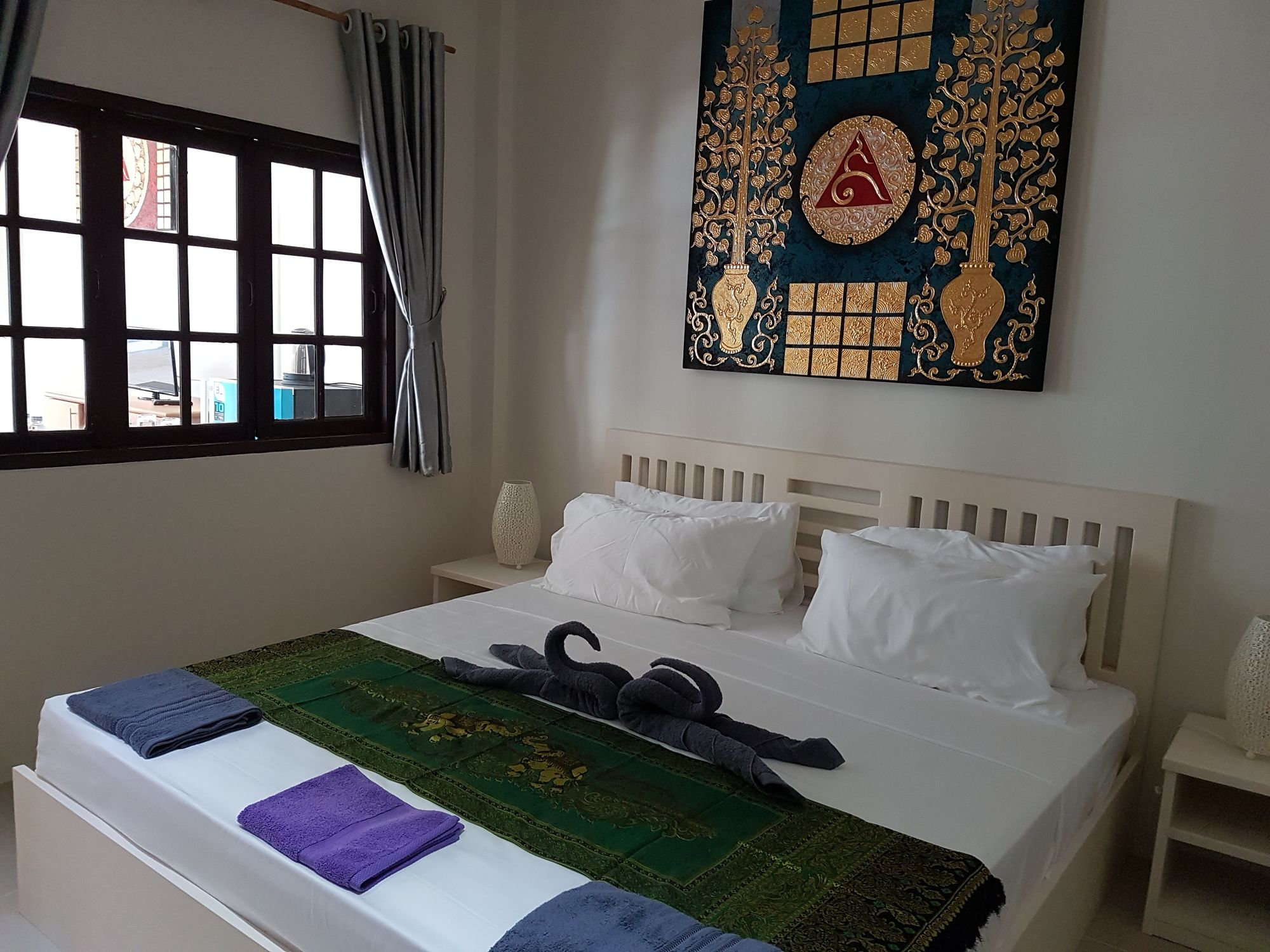 Фото отеля 2