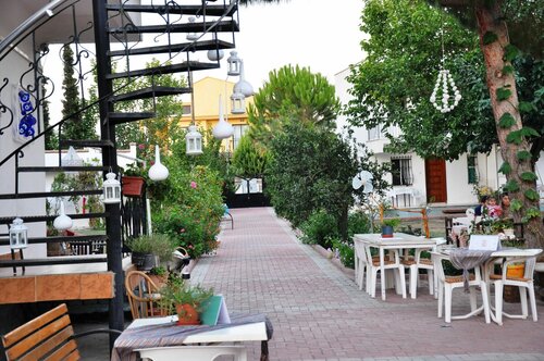 Хостел Mursel Pansiyon в Кушадасы