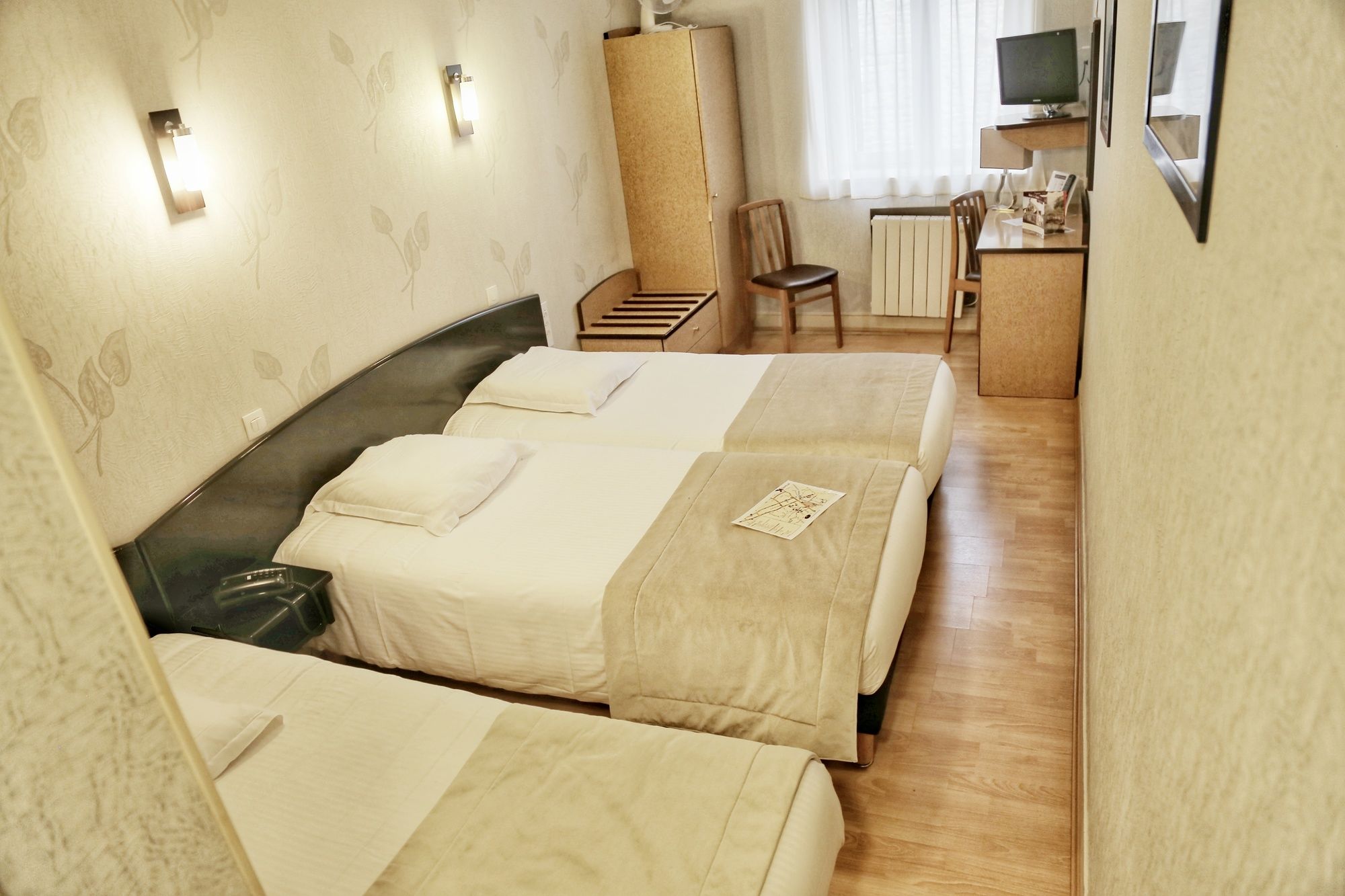 Фото Hotel Le Bayeux