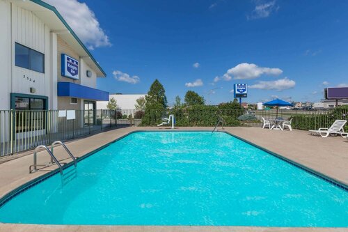 Гостиница Knights Inn Grand Rapids в Гранд-Рапидс