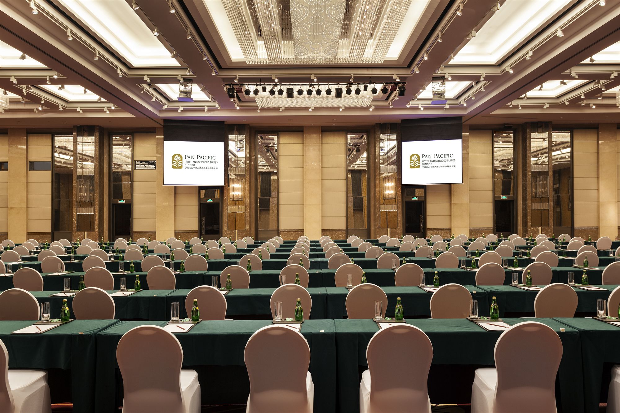 Фото Pan Pacific Serviced Suites Ningbo