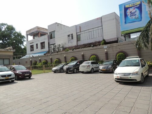 Внешний вид отеля Diamond Hotel в Варанаси, фото 5