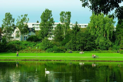 Гостиница Maritim Hotel Bad Salzuflen в Бад-Зальцуфлене