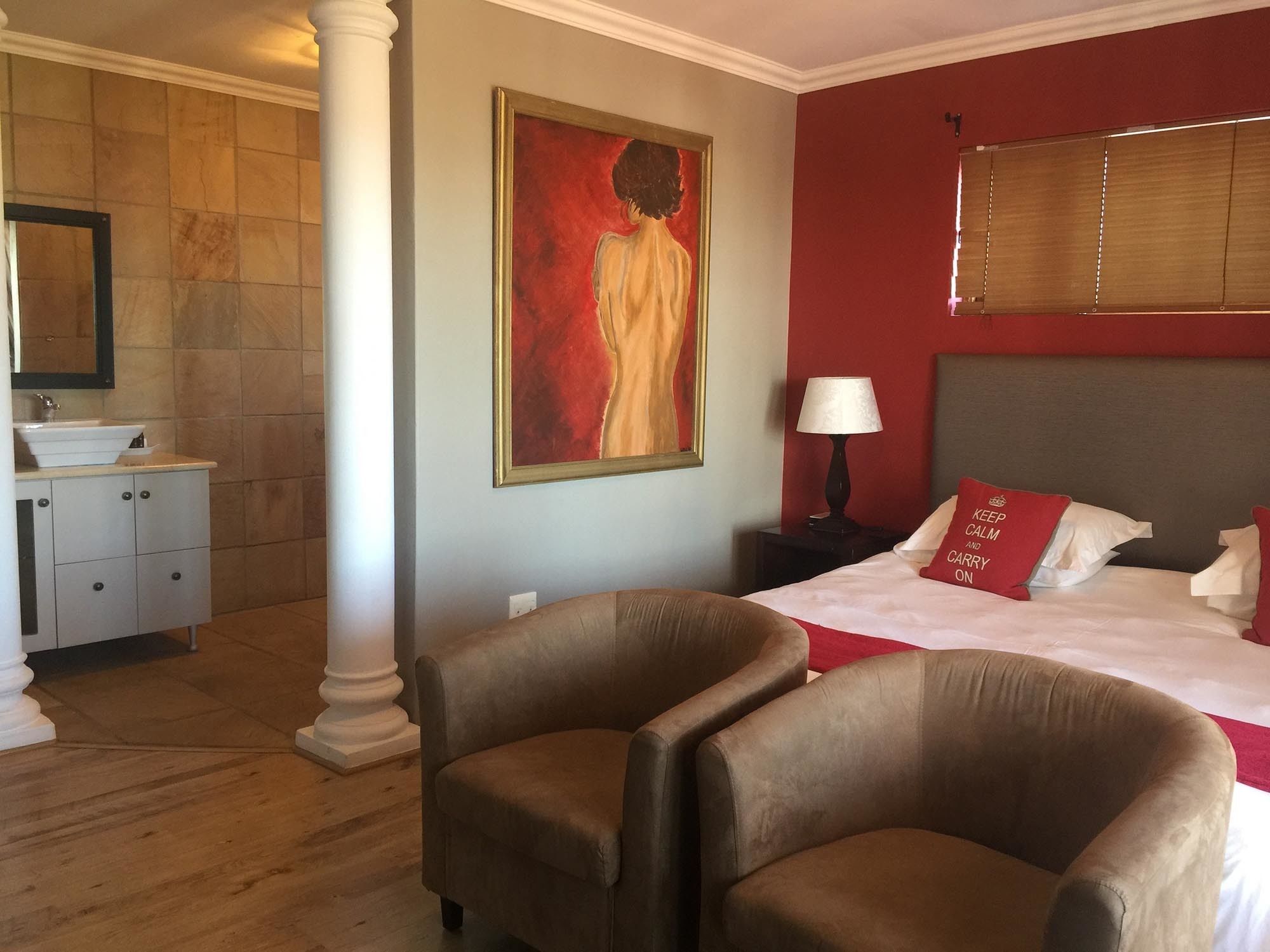 Фото Sea Whisper Guest House & Self Catering