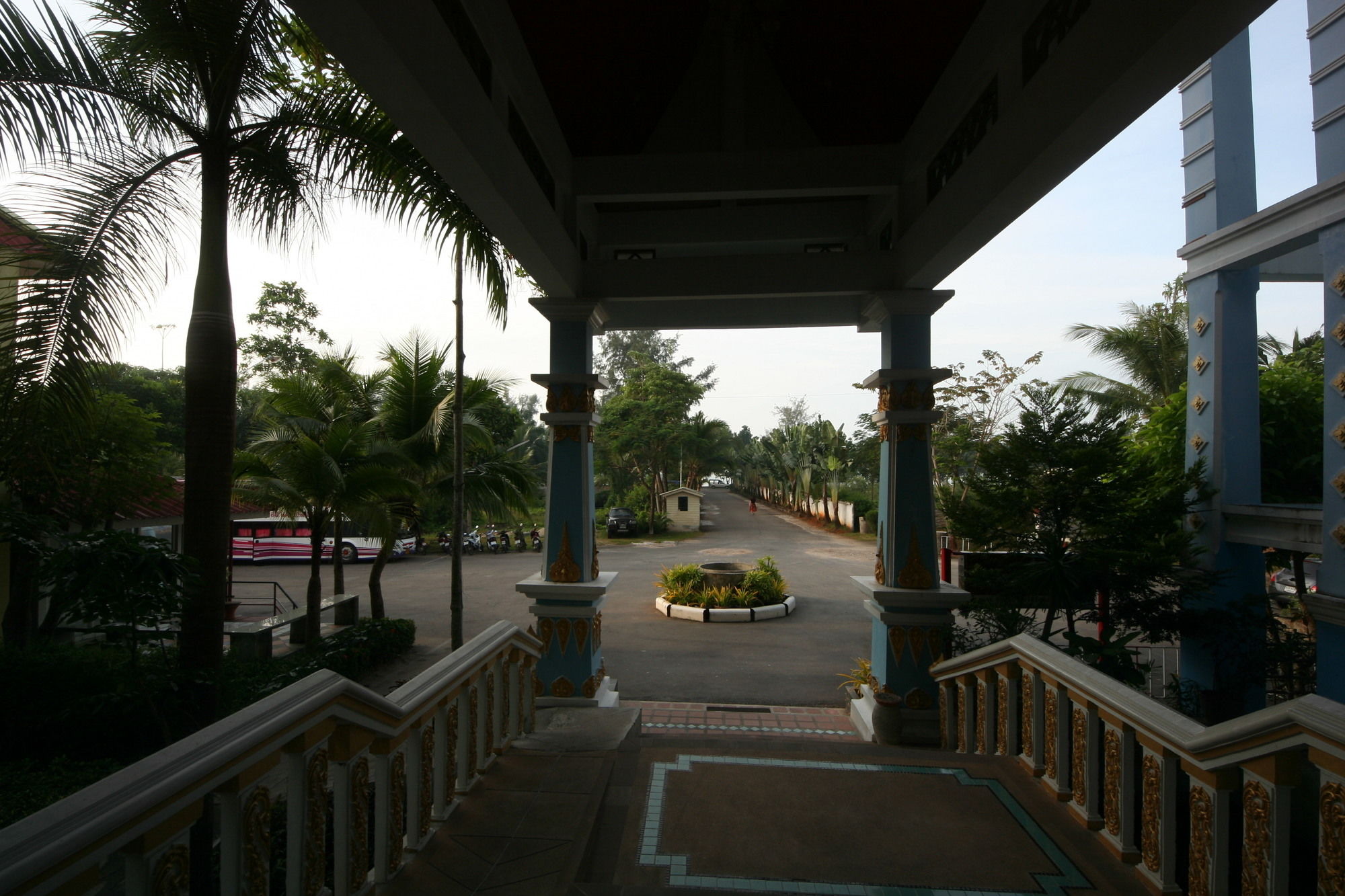 Фото Ayodhaya Palace Beach Resort Krabi