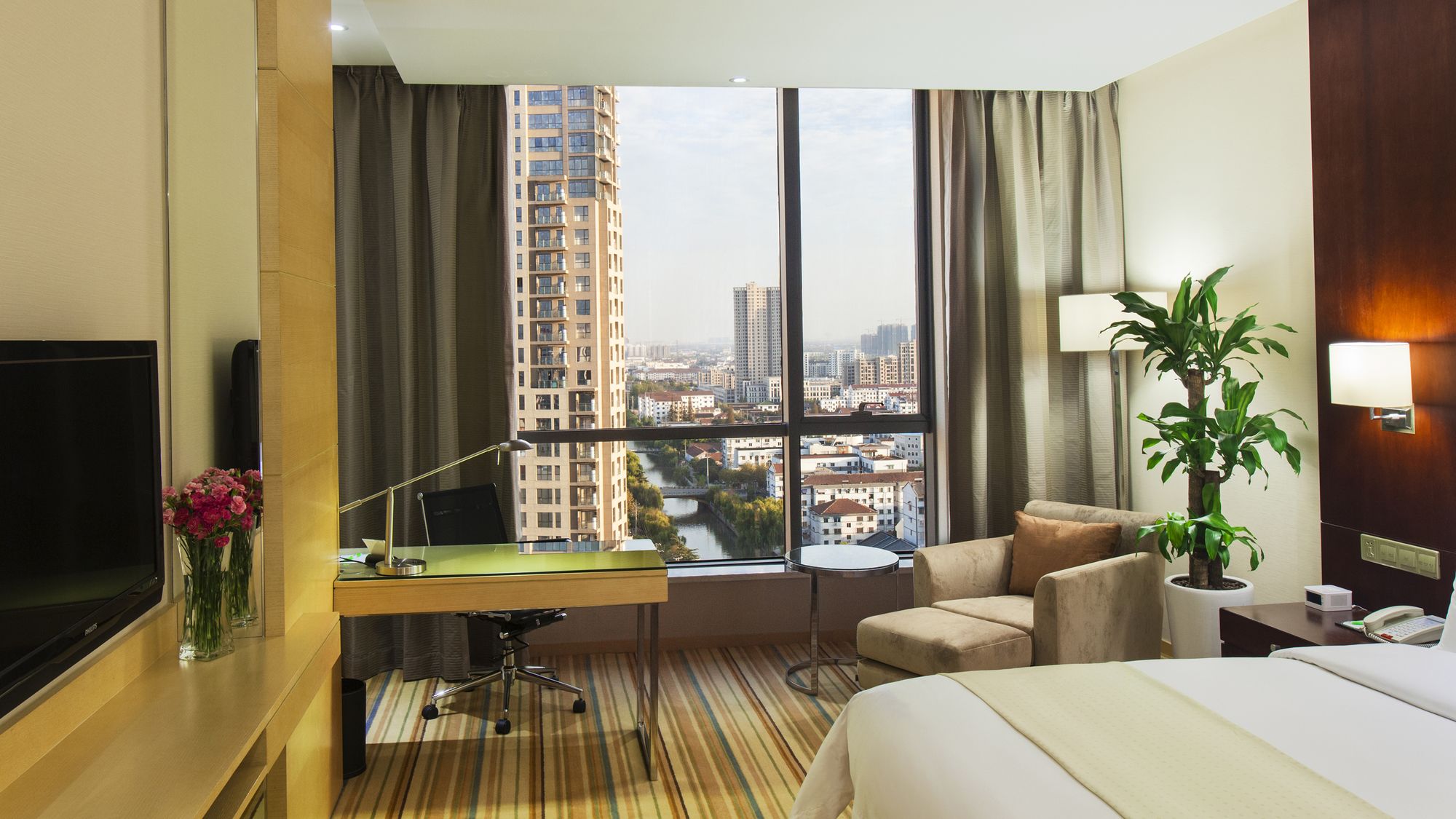 Фото Holiday Inn Taicang City Centre