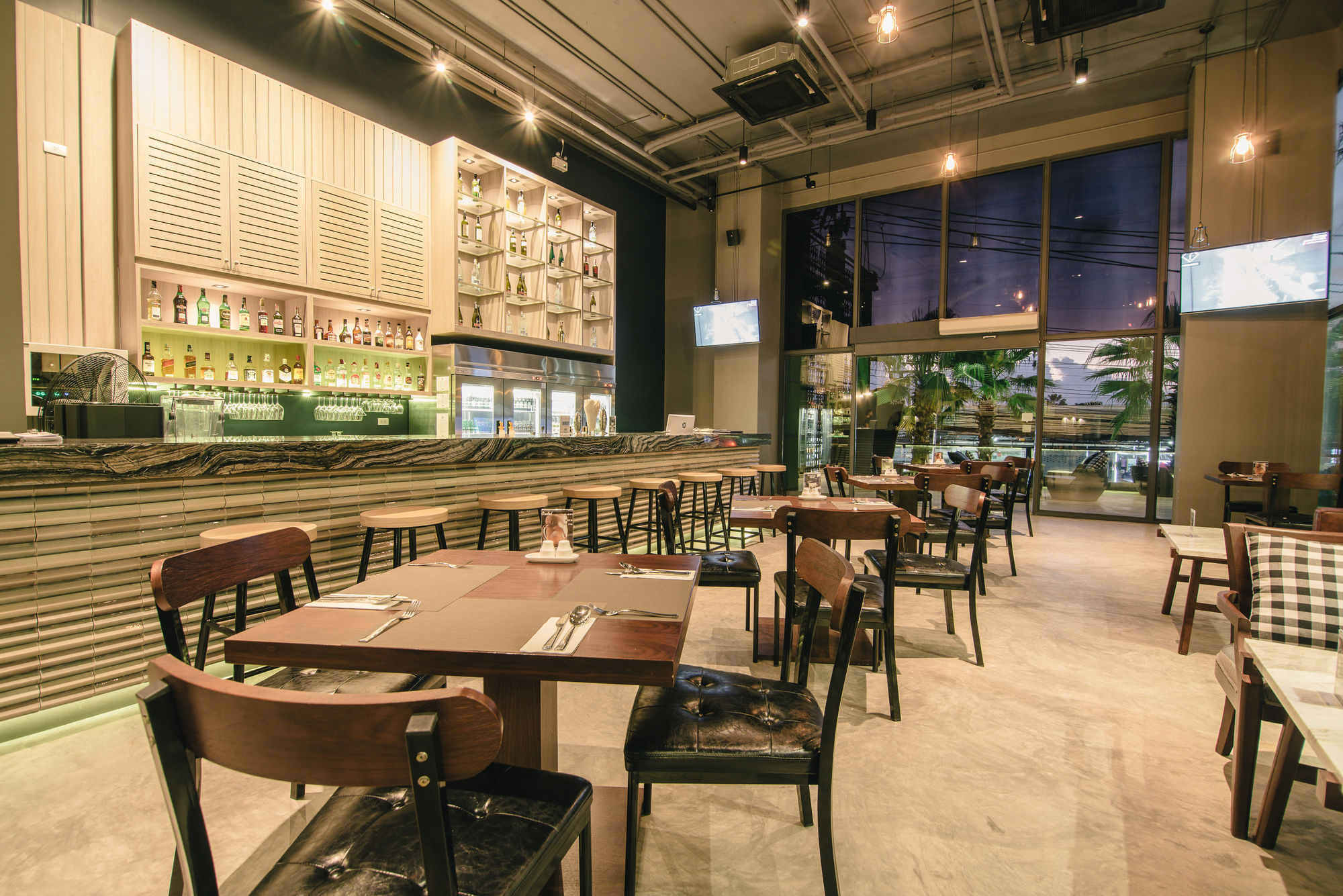 Фото Hotel IKON Phuket