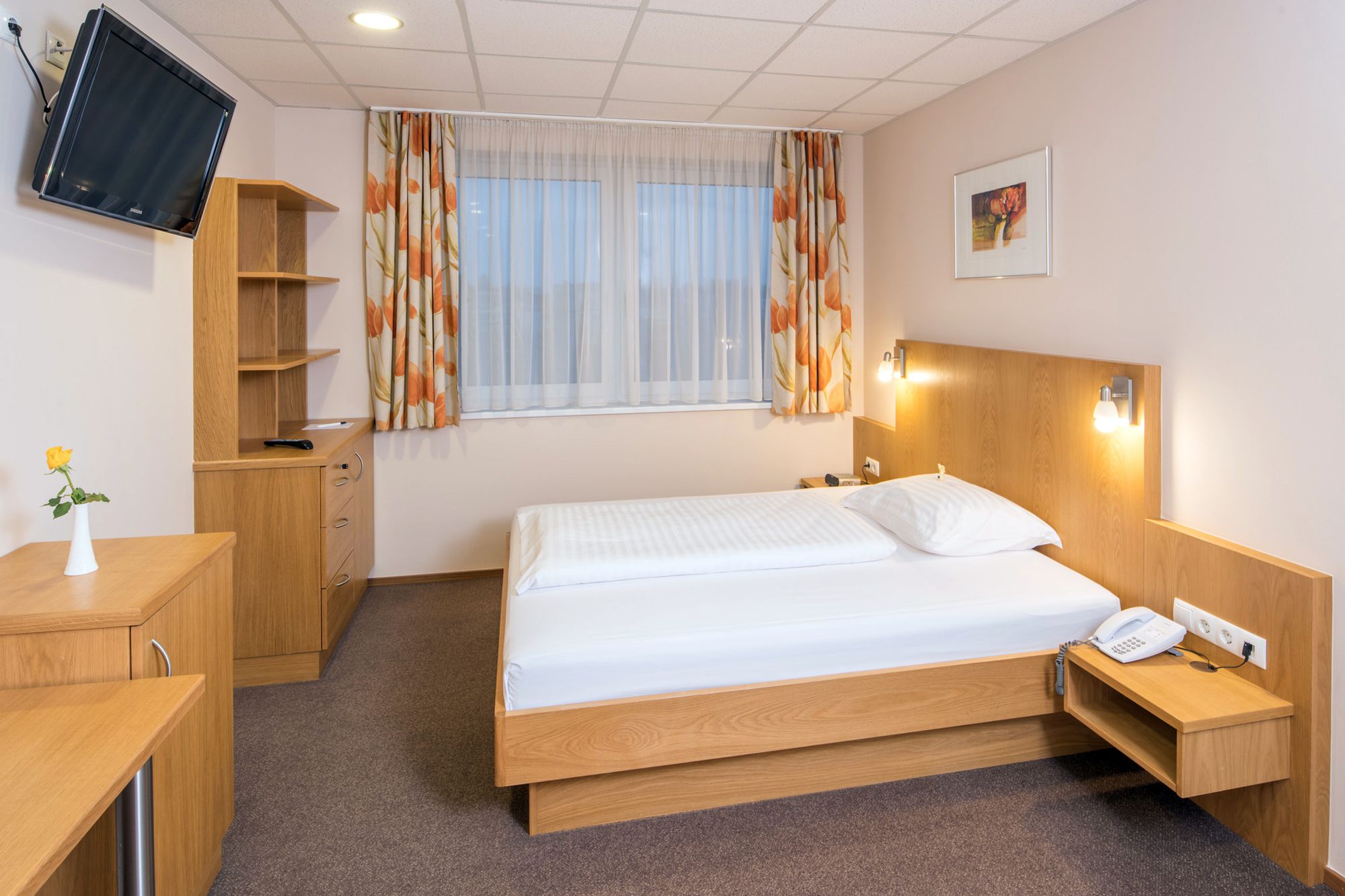 Фото Novapark Flugzeughotel Graz