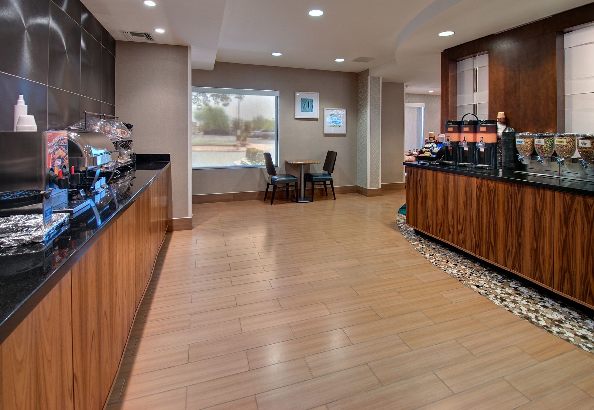 Фото SpringHill Suites Scottsdale North