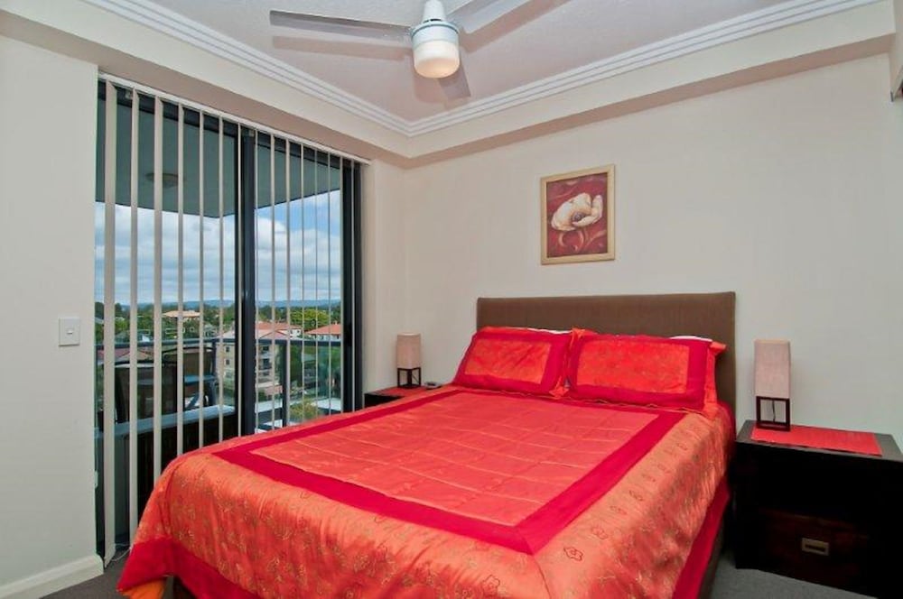 Фото Aqualine Apartments