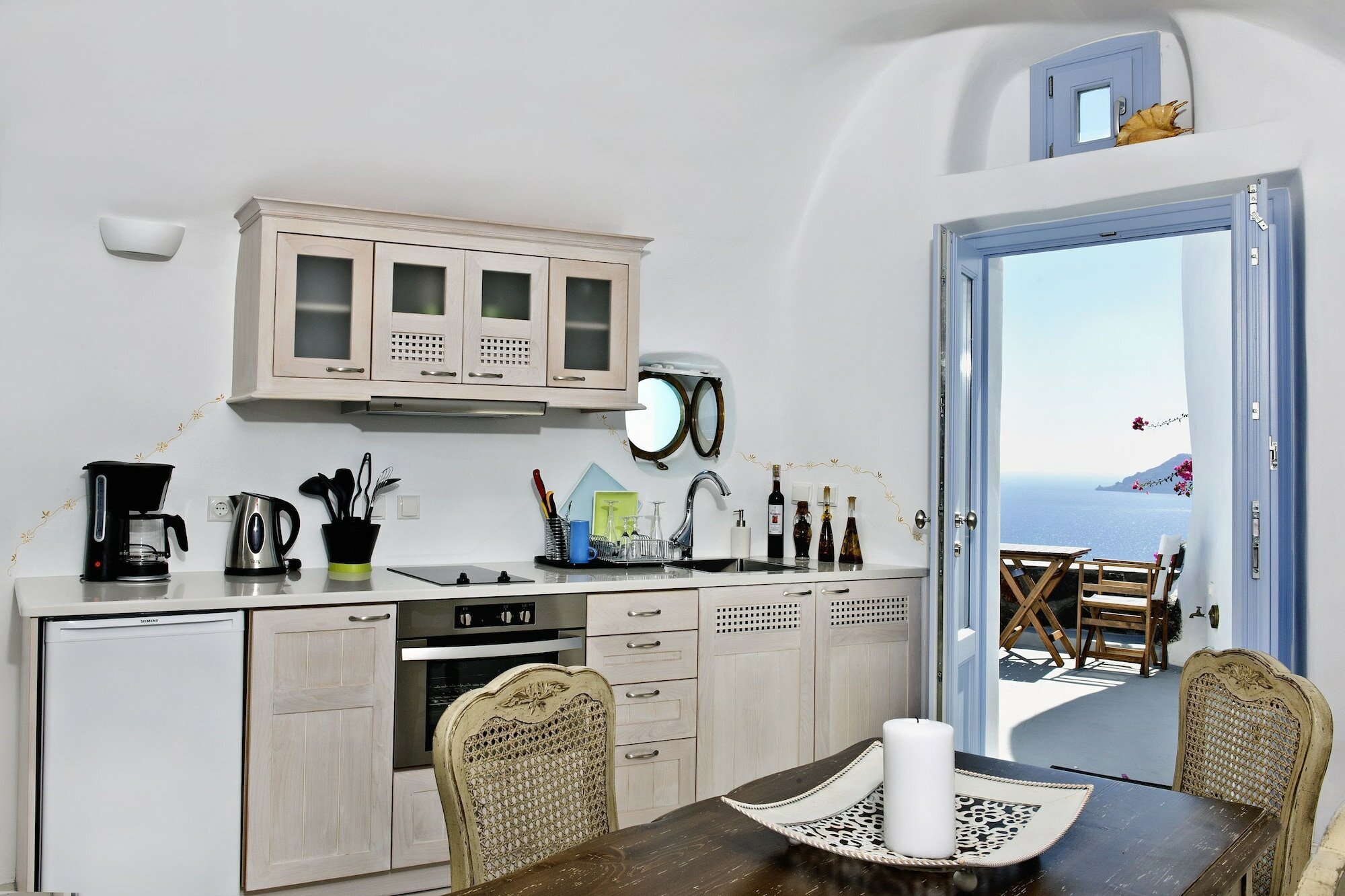 Фото Anemomilos Hotel & Apartments